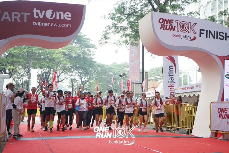 Race photo from ONE RUN 10 K