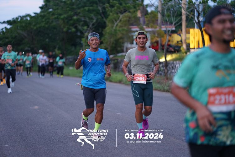 Race photo from Arutmin Borneo Run 2024