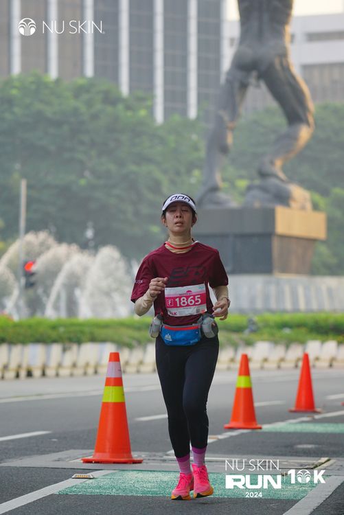 Race photo from Nu Skin Run 10K