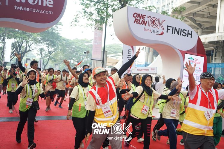 Race photo from ONE RUN 10 K