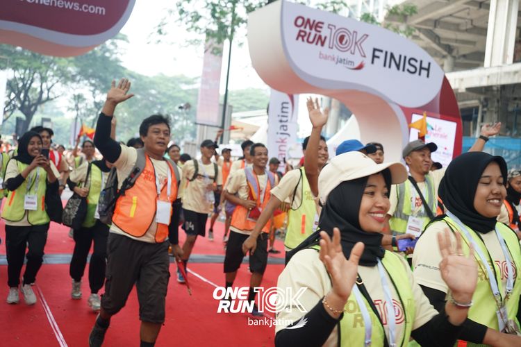 Race photo from ONE RUN 10 K