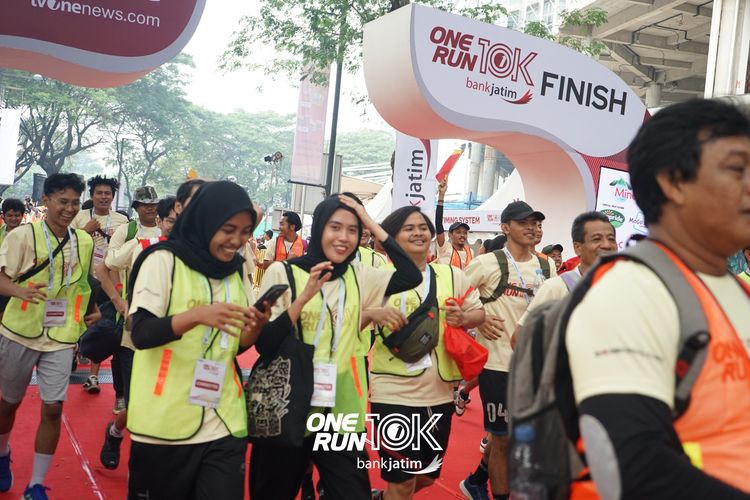 Race photo from ONE RUN 10 K