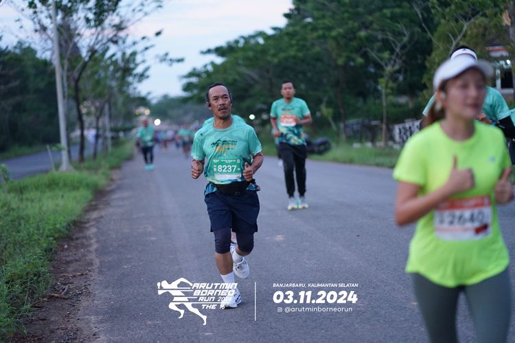 Race photo from Arutmin Borneo Run 2024