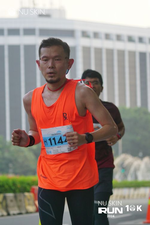 Race photo from Nu Skin Run 10K