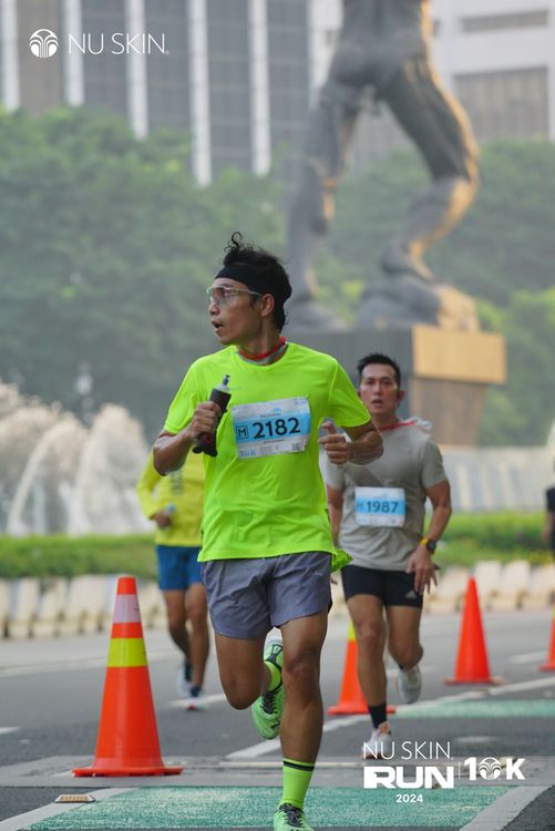 Race photo from Nu Skin Run 10K