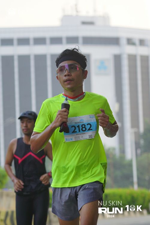 Race photo from Nu Skin Run 10K