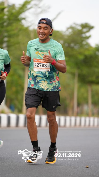 Race photo from Arutmin Borneo Run 2024