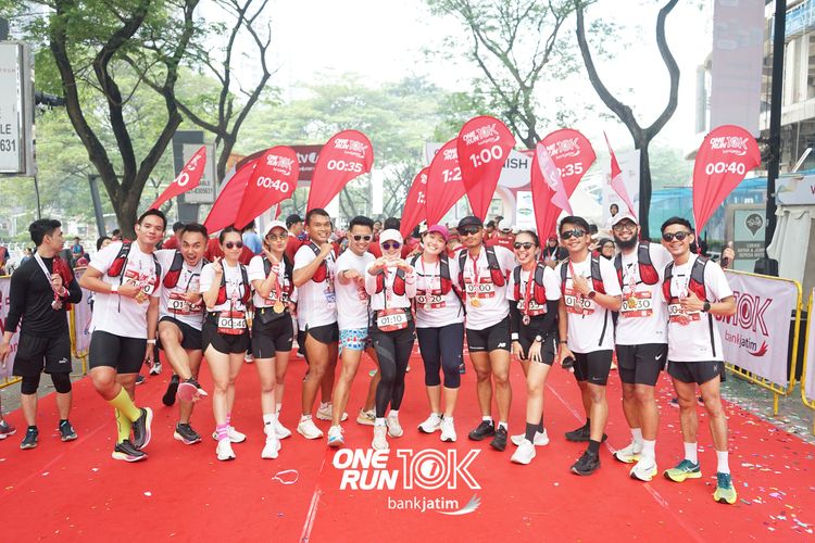Race photo from ONE RUN 10 K