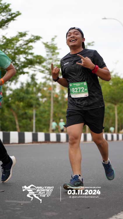 Race photo from Arutmin Borneo Run 2024