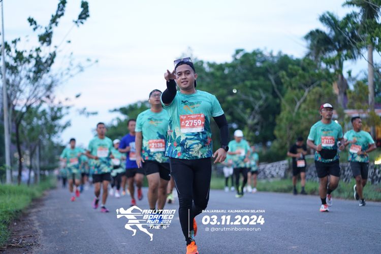 Race photo from Arutmin Borneo Run 2024