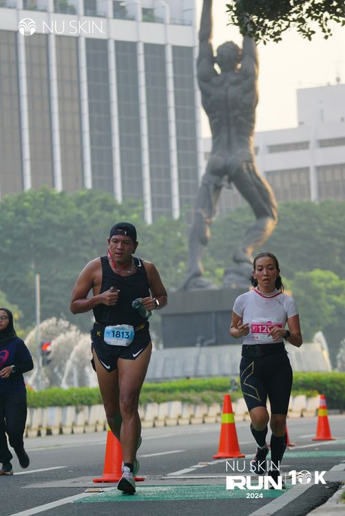 Race photo from Nu Skin Run 10K