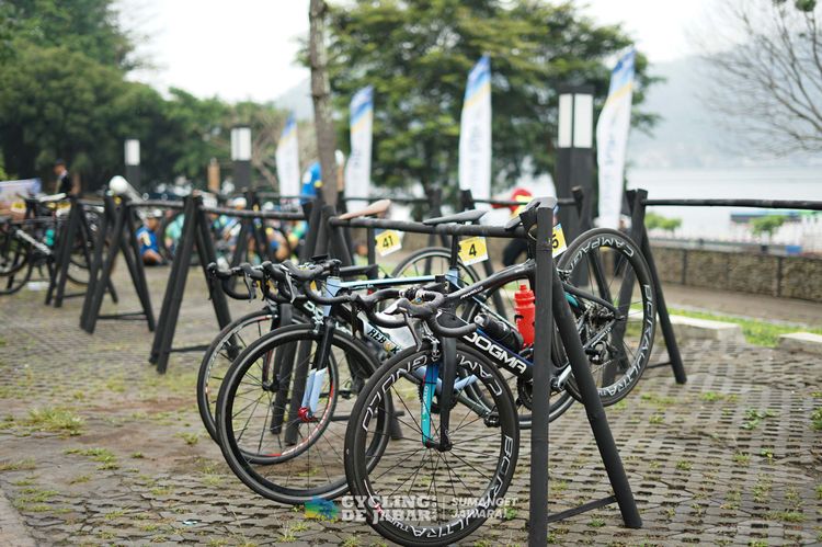 Race photo from Cycling de Jabar 2024