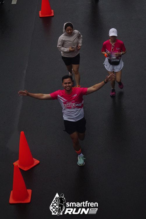 Race photo from Smartfren Run 2024
