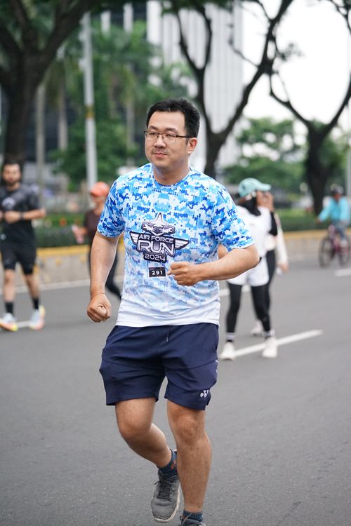 Race photo from Buru Buru Sports Festival Last Sunday Run