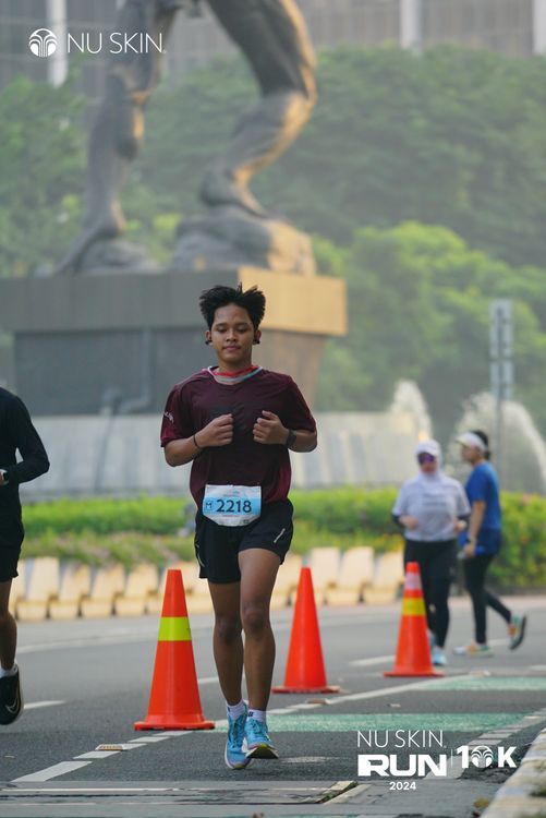 Race photo from Nu Skin Run 10K