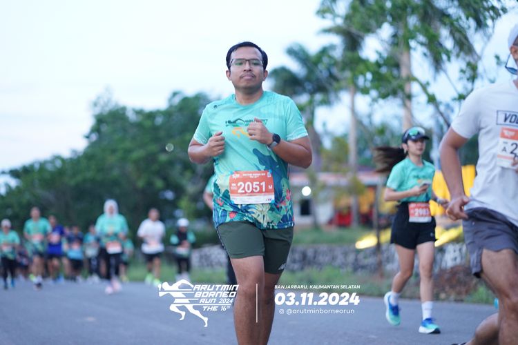 Race photo from Arutmin Borneo Run 2024