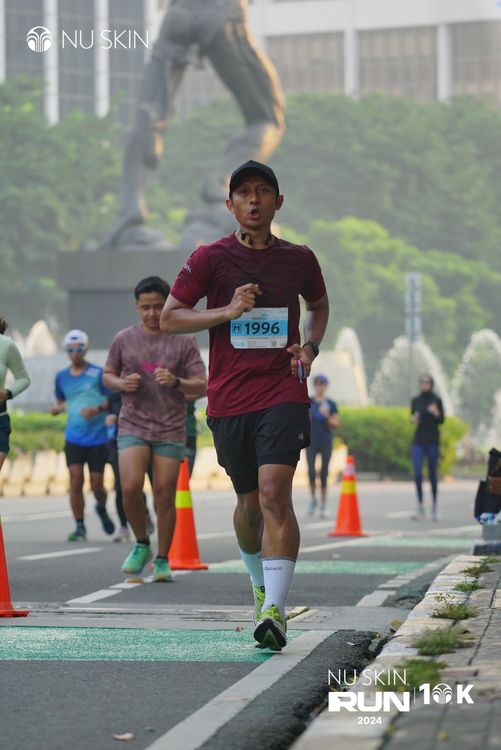 Race photo from Nu Skin Run 10K