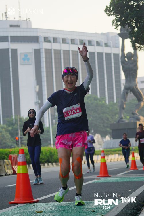 Race photo from Nu Skin Run 10K