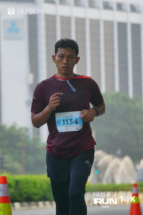 Race photo from Nu Skin Run 10K
