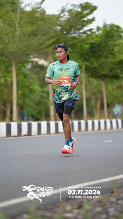 Race photo from Arutmin Borneo Run 2024