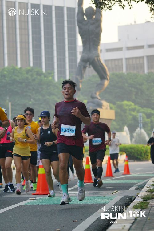 Race photo from Nu Skin Run 10K