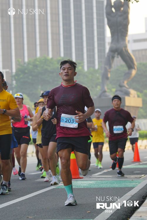 Race photo from Nu Skin Run 10K