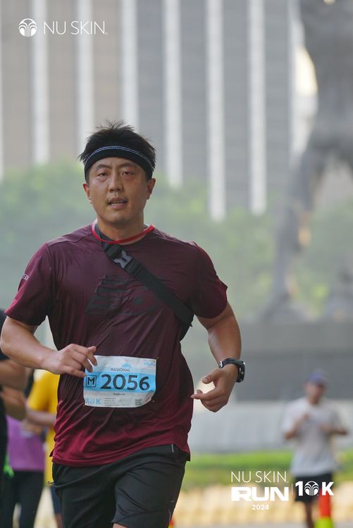 Race photo from Nu Skin Run 10K
