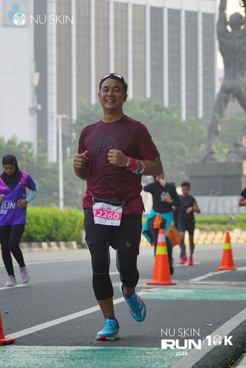 Race photo from Nu Skin Run 10K