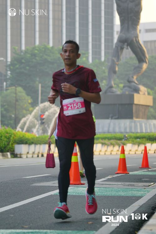 Race photo from Nu Skin Run 10K