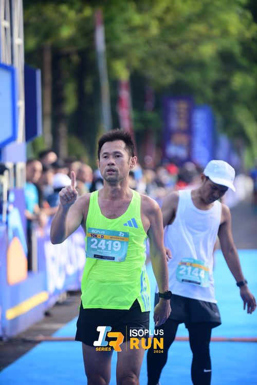 Race photo from Isoplus Run 2024 Surabaya