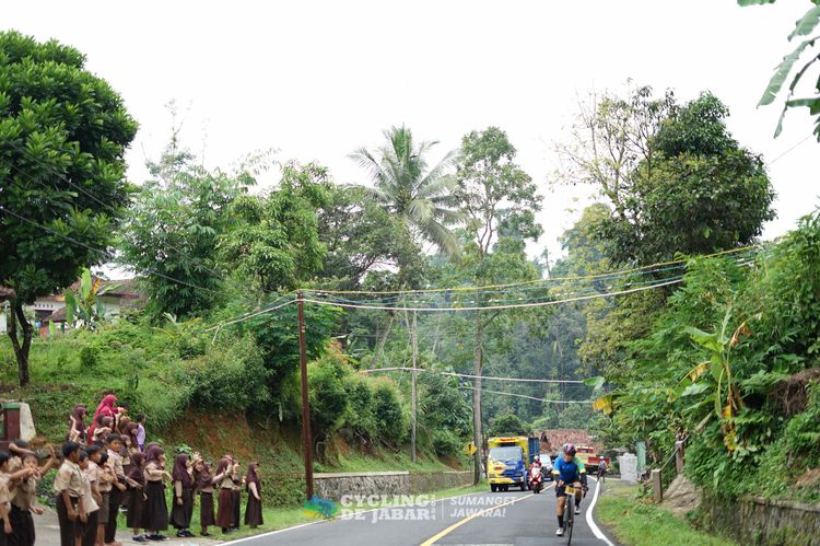Race photo from Cycling de Jabar 2024