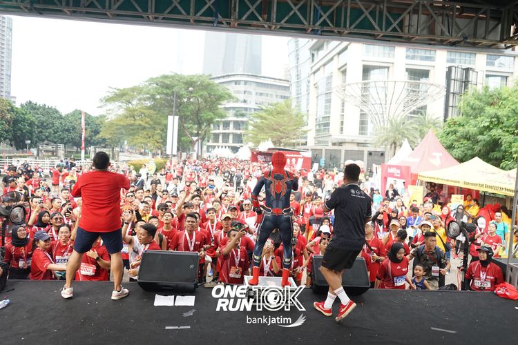 Race photo from ONE RUN 10 K