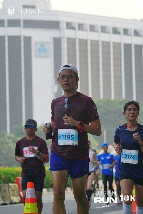 Race photo from Nu Skin Run 10K