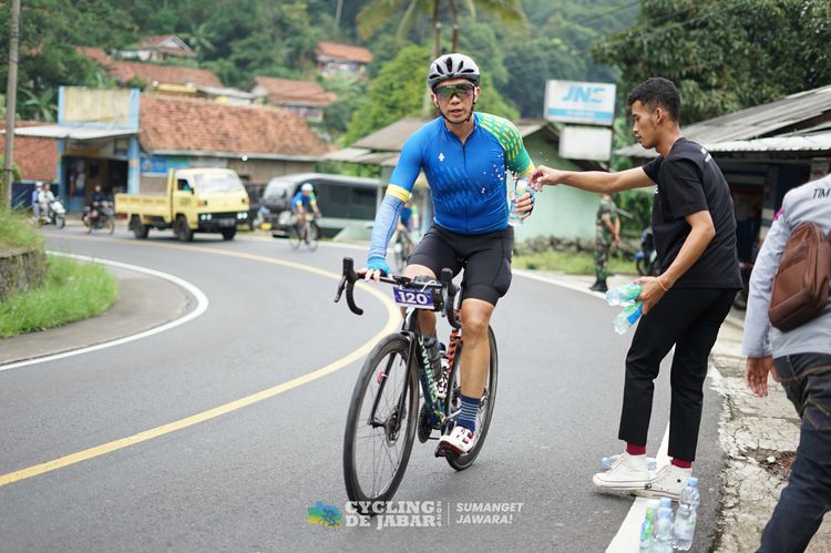 Race photo from Cycling de Jabar 2024