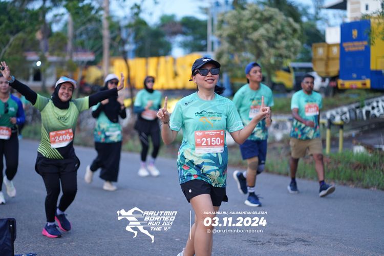 Race photo from Arutmin Borneo Run 2024