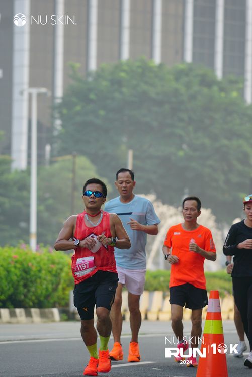 Race photo from Nu Skin Run 10K