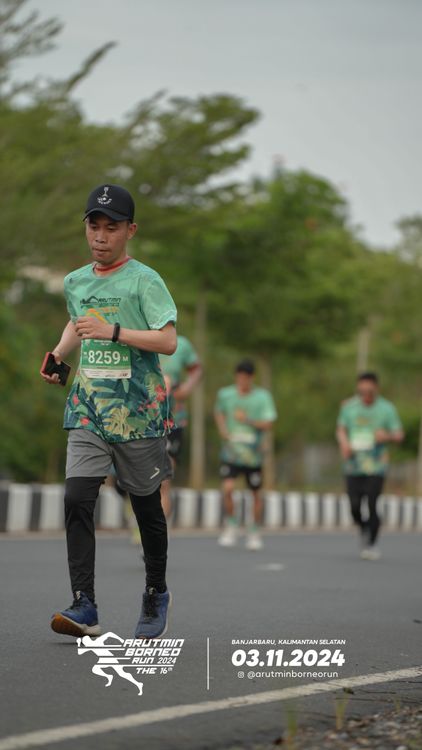 Race photo from Arutmin Borneo Run 2024