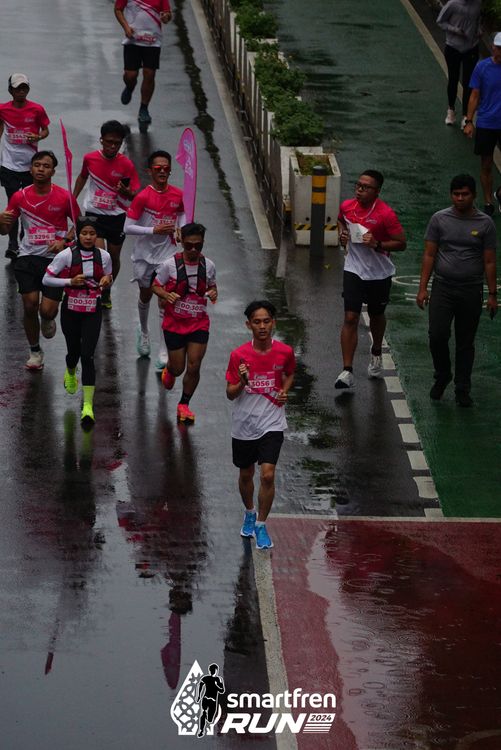 Race photo from Smartfren Run 2024