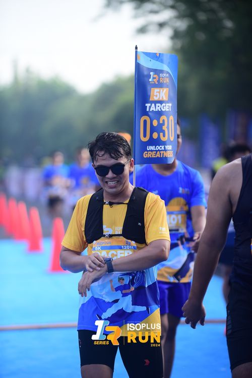 Race photo from Isoplus Run 2024 Surabaya