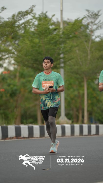 Race photo from Arutmin Borneo Run 2024