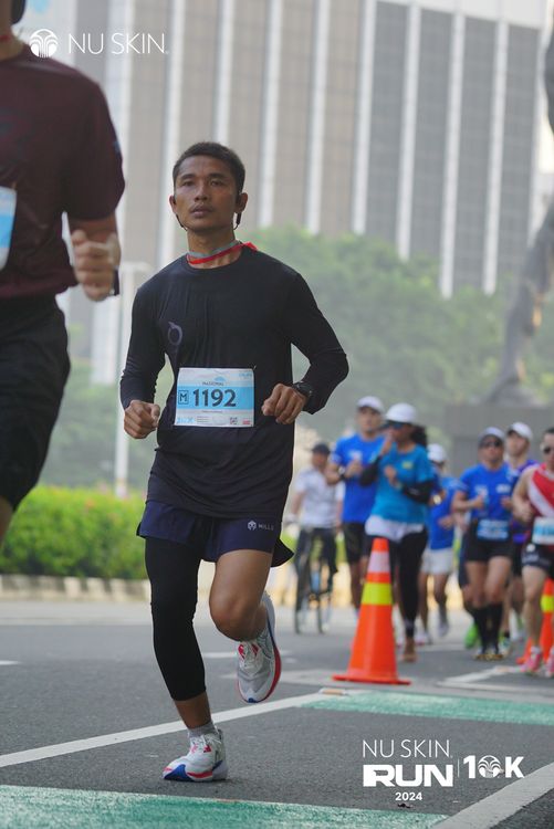 Race photo from Nu Skin Run 10K