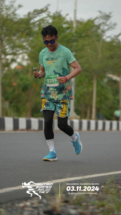 Race photo from Arutmin Borneo Run 2024