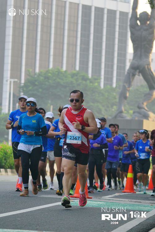 Race photo from Nu Skin Run 10K