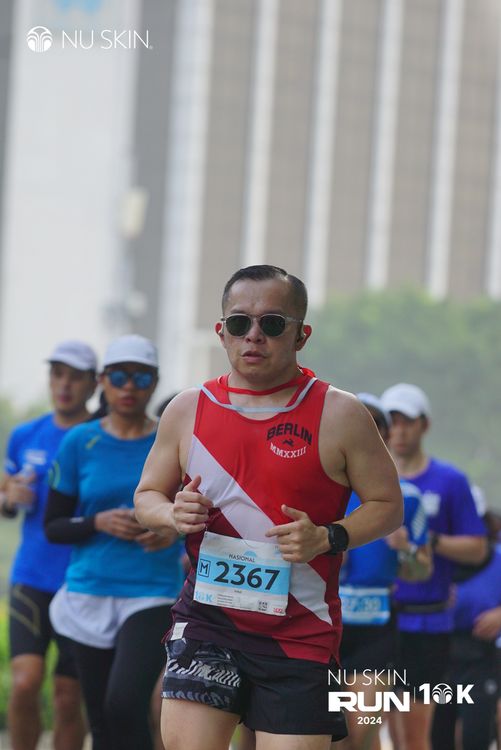 Race photo from Nu Skin Run 10K