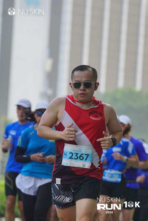 Race photo from Nu Skin Run 10K