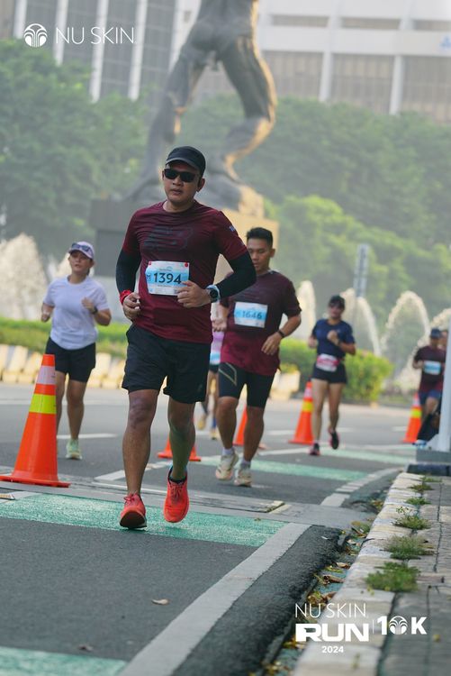 Race photo from Nu Skin Run 10K