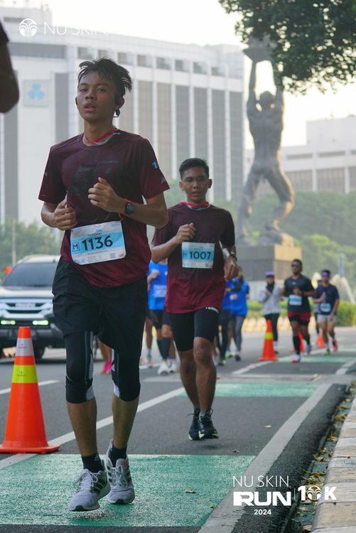 Race photo from Nu Skin Run 10K