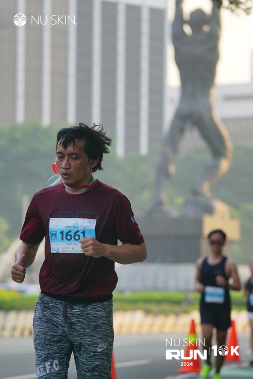 Race photo from Nu Skin Run 10K