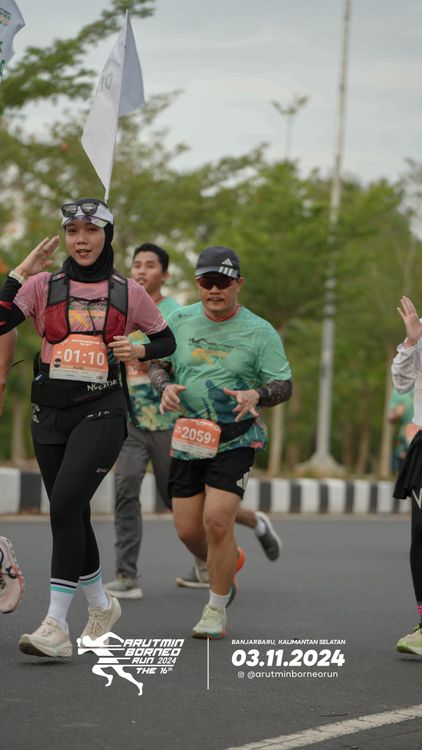 Race photo from Arutmin Borneo Run 2024