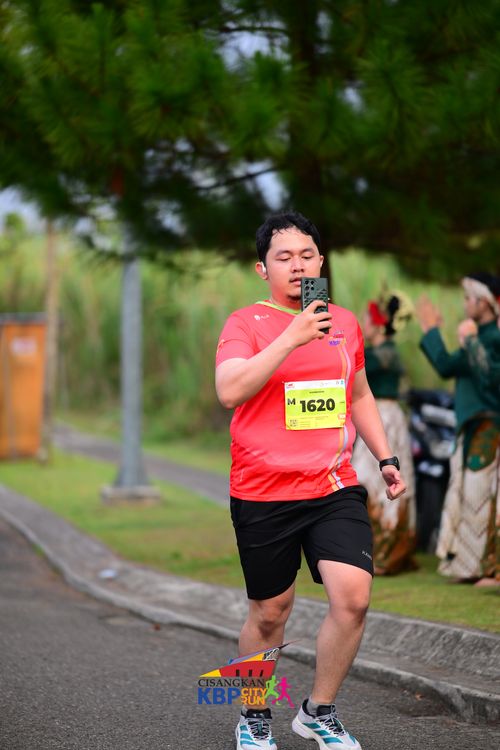 Race photo from CISANGKAN KBP CITY RUN 2025